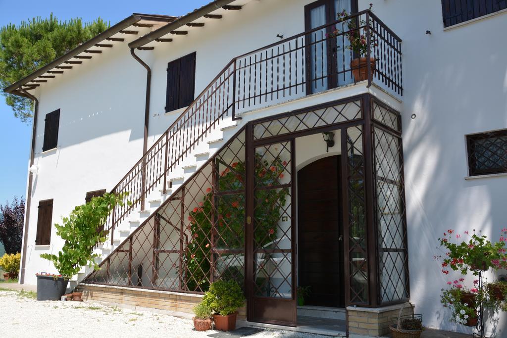 Вилла Casale Fusco Сполето Экстерьер фото